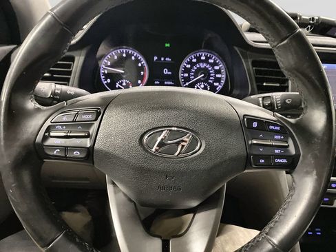 Used 2019 Hyundai Elantra Value Edition FWD image 19