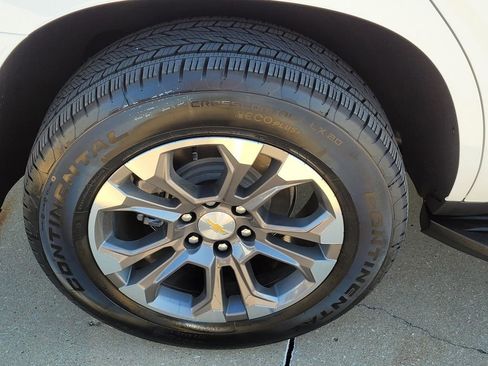 New 2026 Chevrolet Tahoe LS image 5