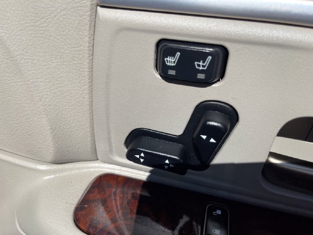 Used 2007 Lincoln Town Car Signature Limited RWD image 34