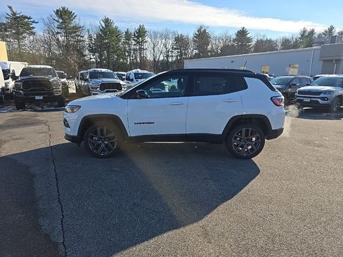 New 2026 Jeep Compass Limited image 4