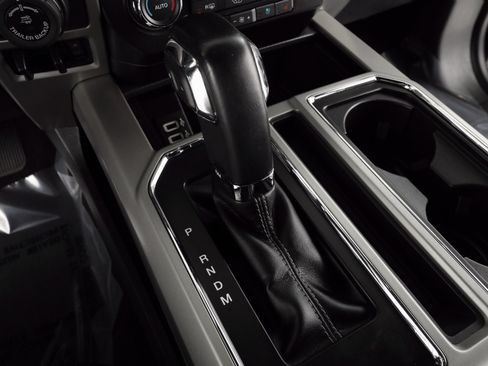 Used 2019 Ford F150 Lariat image 33