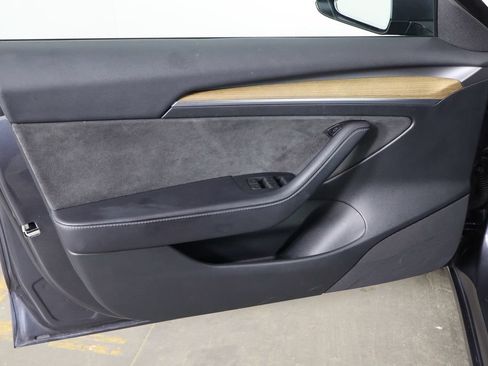 Used 2023 Tesla Model 3 Standard Range RWD image 17