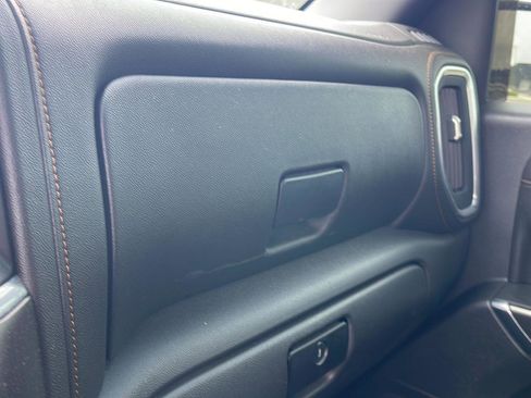 Used 2021 GMC Sierra 1500 AT4 w/ AT4 Value Package AWD/4WD image 19