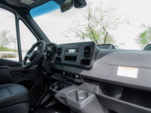 New 2025 Mercedes-Benz Sprinter 2500 image 16