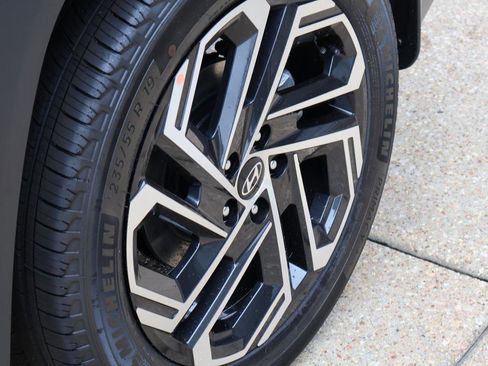 New 2026 Hyundai Tucson Limited image 43