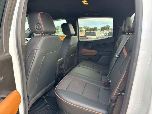 Used 2024 GMC Canyon AT4 image 16