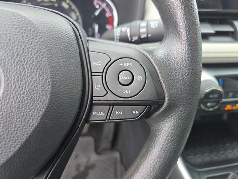 Used 2024 Toyota RAV4 XLE image 32