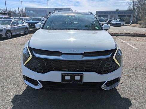 Used 2023 Kia Sportage SX image 9