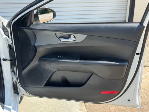 Used 2019 Kia Forte LXS FWD image 35