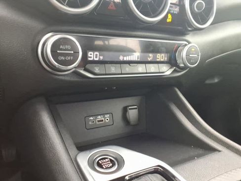 Certified 2021 Nissan Sentra SV image 19