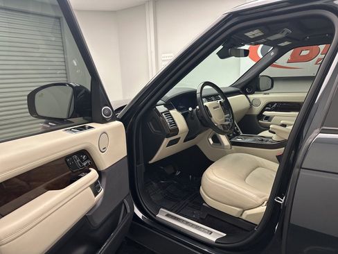 Used 2019 Land Rover Range Rover Supercharged image 5