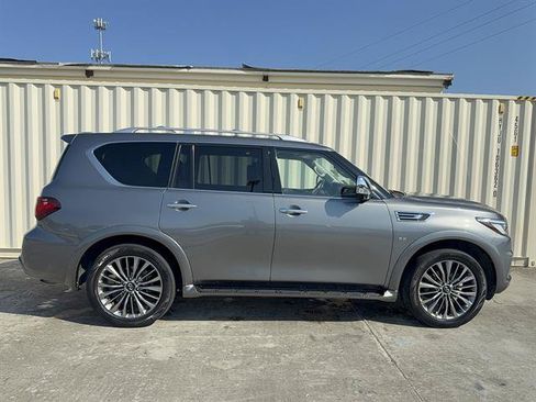 Used 2019 INFINITI QX80 Luxe w/ 22" Wheel Package AWD/4WD image 2