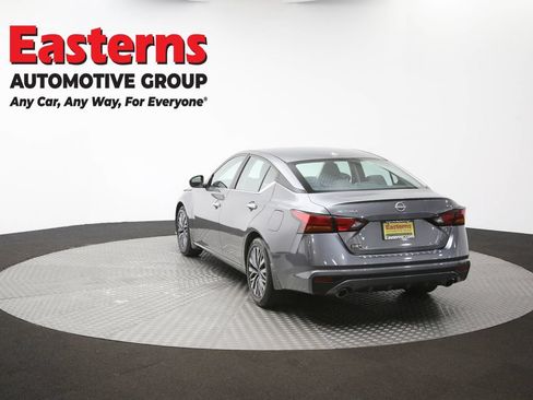 Used 2023 Nissan Altima 2.5 SV w/ SV Premium Package FWD image 66