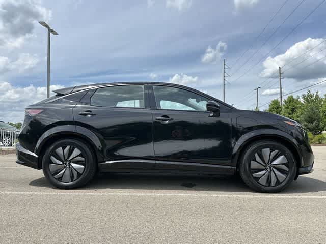 Used 2024 Nissan Ariya AWD image 3