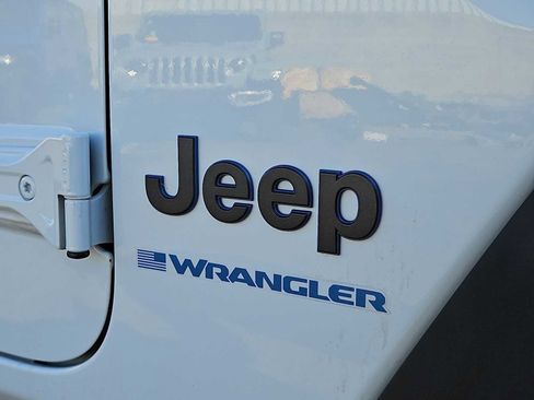 Used 2023 Jeep Wrangler Unlimited w/ Cold Weather Group image 12