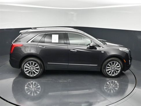 Used 2017 Cadillac XT5 Premium Luxury AWD/4WD image 22