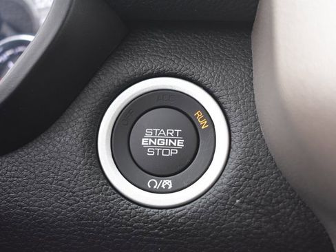 Used 2021 RAM 1500 Laramie image 28