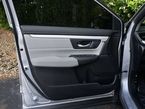Used 2019 Honda CR-V LX image 11