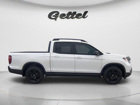 Used 2025 Honda Ridgeline Black Edition image 4