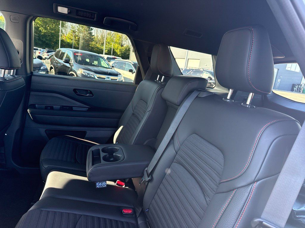 New 2026 Nissan Pathfinder Rock Creek AWD/4WD image 15
