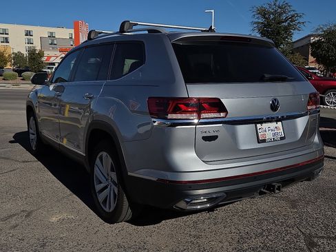 Used 2021 Volkswagen Atlas SEL image 3