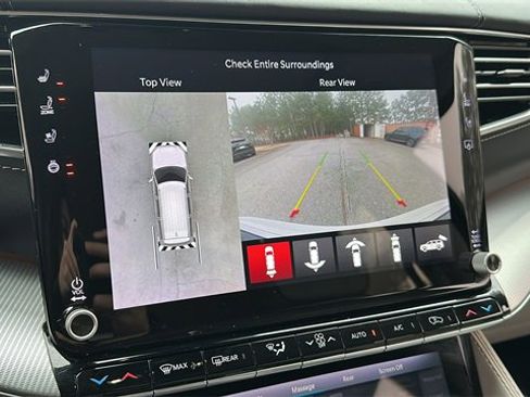 Used 2023 Jeep Grand Wagoneer L Series II w/ Premium Group II image 30