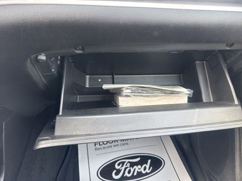 Used 2022 Ford Explorer XLT w/ Class IV Trailer Tow Package image 39