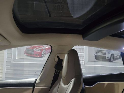 Used 2013 Tesla Model S Base 4dr Liftback (60 kWh) image 7