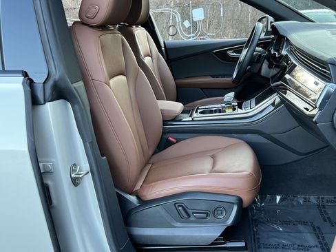 Used 2023 Audi Q8 Premium Plus w/ Premium Plus Package image 26