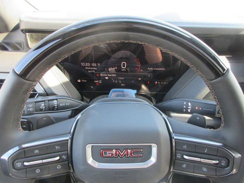 New 2026 GMC Yukon XL AT4 image 18