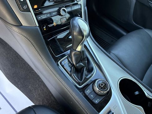 Used 2015 INFINITI Q50 Premium w/ Navigation Package image 17