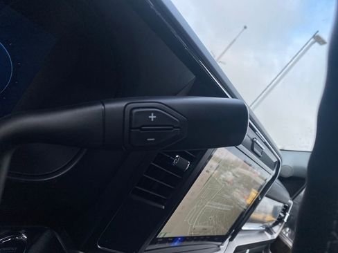 Used 2026 Ford F350 Lariat w/ FX4 Off-Road Package image 31