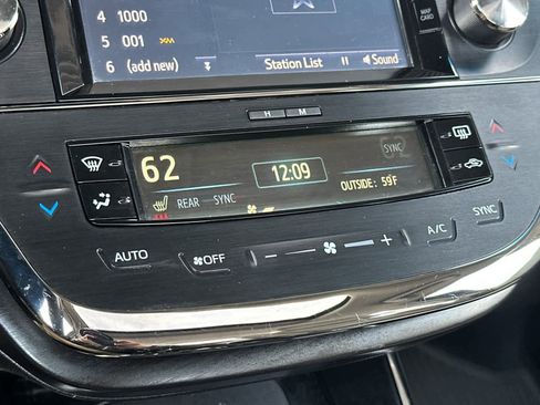 Used 2017 Toyota Avalon Limited w/ All Weather Liner Package image 20