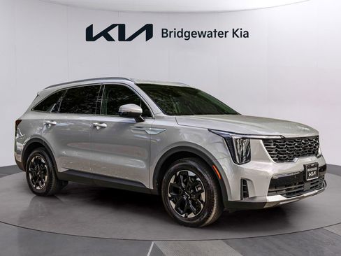 Certified 2026 Kia Sorento S FWD image 1