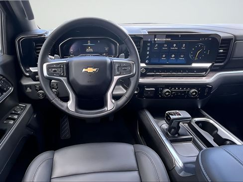 Used 2025 Chevrolet Silverado 1500 LTZ w/ LTZ Premium Texas Edition AWD/4WD image 8