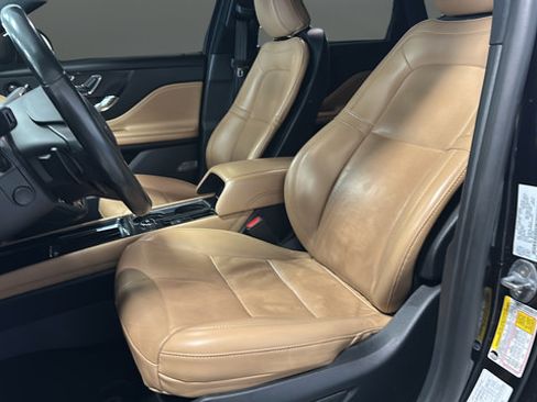 Used 2021 Lincoln Corsair Reserve AWD/4WD image 9
