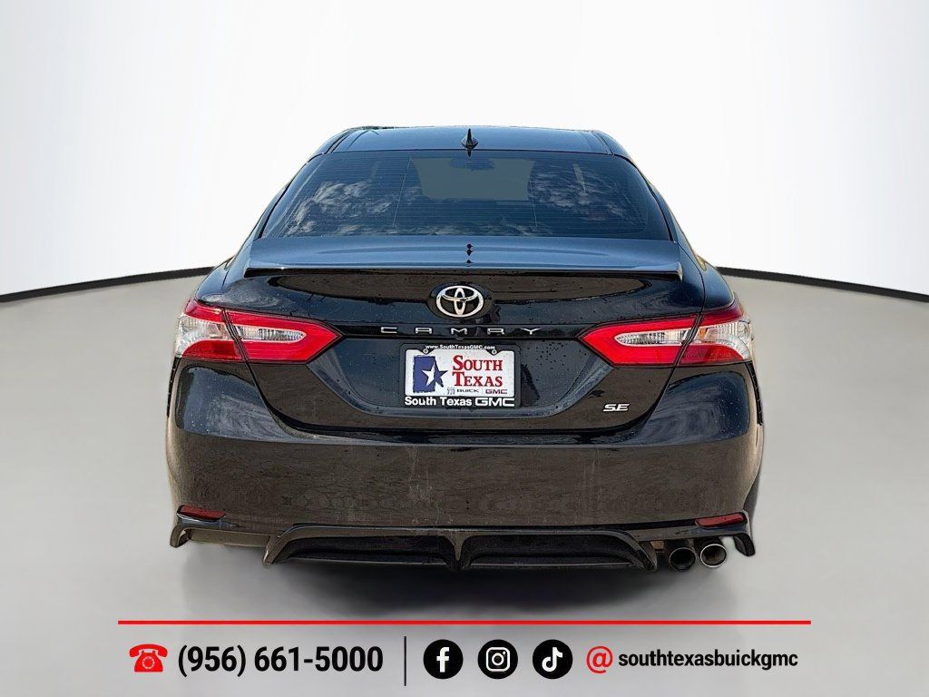 Used 2020 Toyota Camry SE FWD image 7