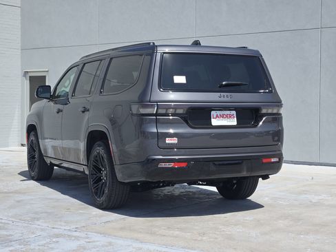 New 2026 Jeep Grand Wagoneer Limited AWD/4WD image 3