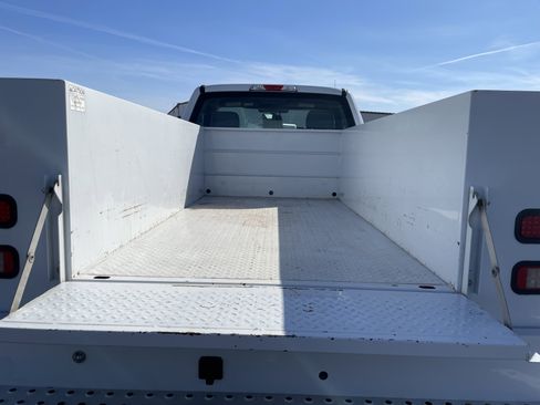 Used 2017 Ford F250 XL image 10