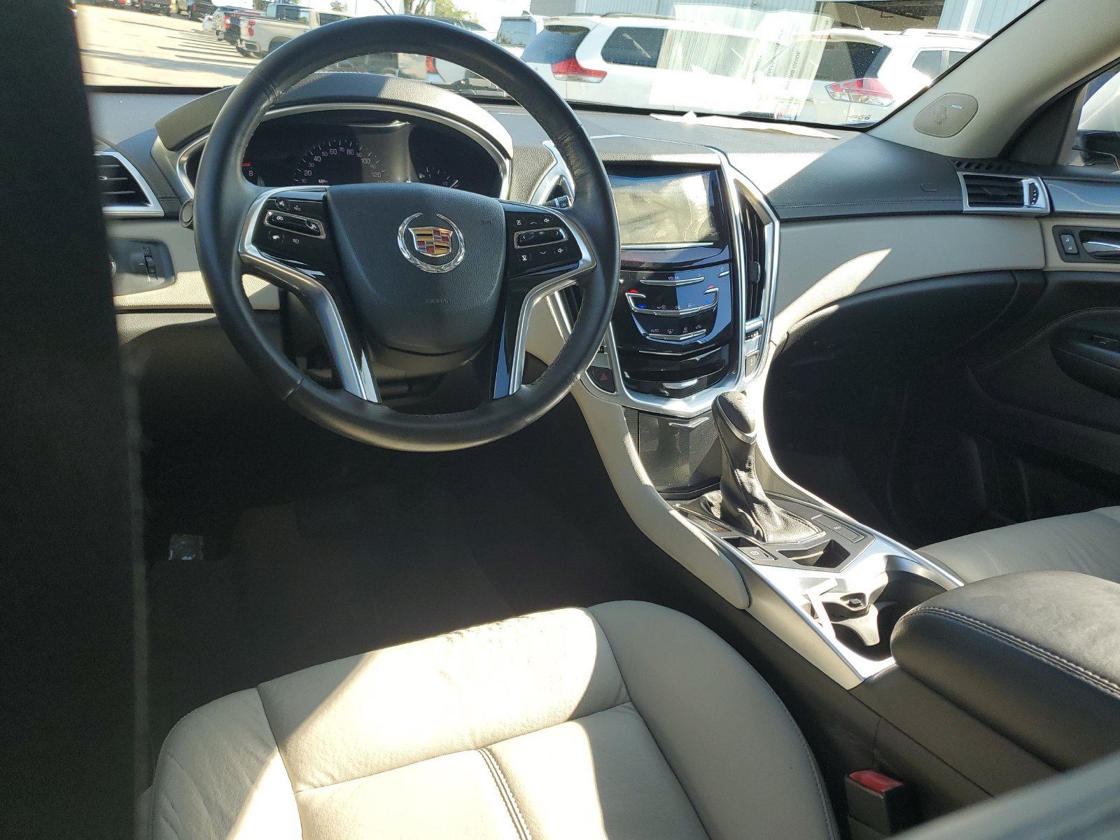 Used 2015 Cadillac SRX FWD image 10