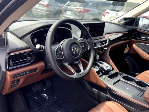 Used 2025 Acura MDX SH-AWD w/ Technology Package image 8