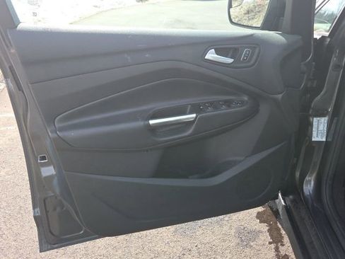 Used 2017 Ford C-MAX SE image 28