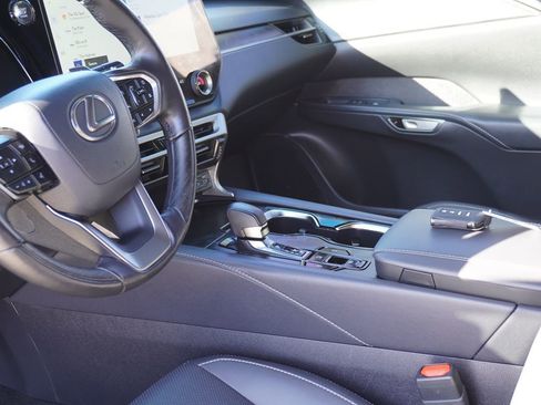 Used 2025 Lexus RX 350 Premium FWD image 27