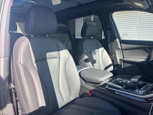 Used 2025 Audi Q7 2.0T Premium Plus w/ Premium Plus Package image 16