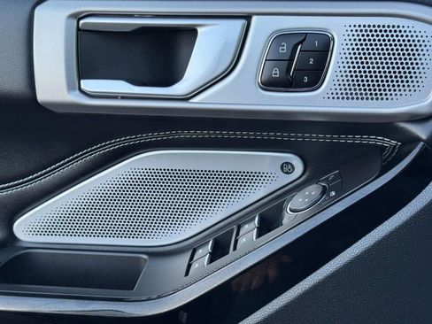 Used 2023 Ford Explorer ST w/ Equipment Group 401A image 29