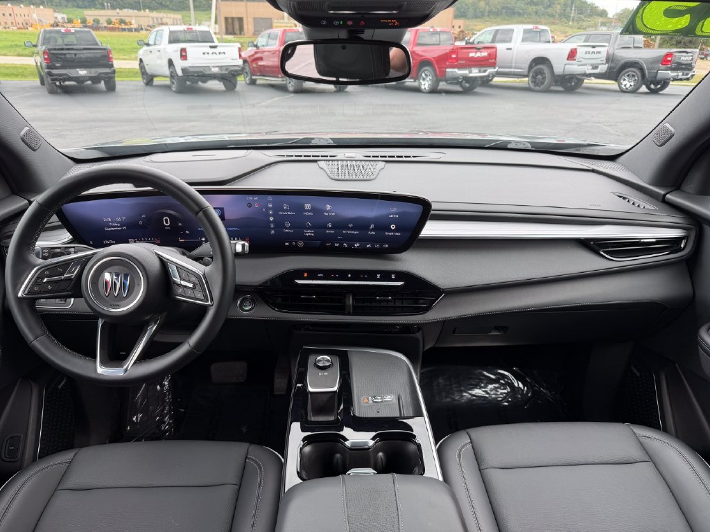 Used 2025 Buick Enclave Preferred AWD/4WD image 23