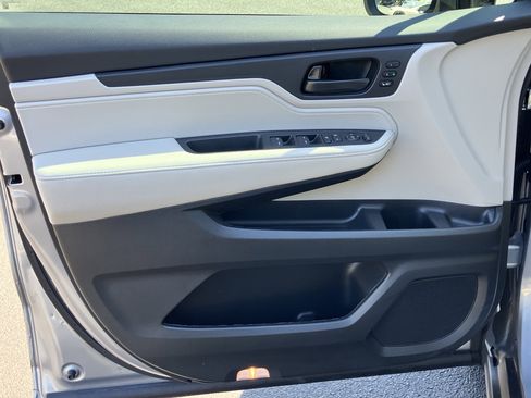 Certified 2026 Honda Odyssey EX-L image 14