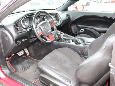 Used 2016 Dodge Challenger R/T Scat Pack w/ Leather Interior Group RWD image 8