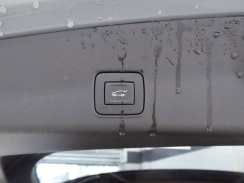 Used 2023 Chevrolet TrailBlazer RS w/ Sun and Liftgate Package AWD/4WD image 20