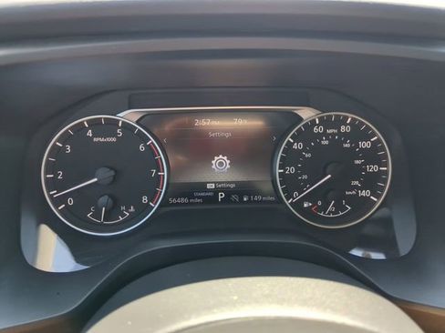 Used 2024 Nissan Rogue S FWD image 18